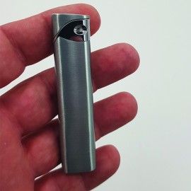 Ezüst Slim fém cigarettagyújtó, csúszásmentes 2