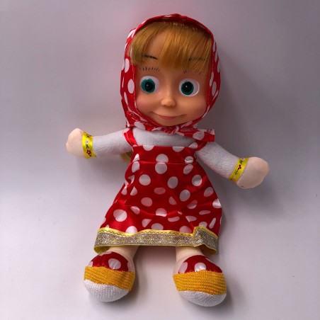 Mása és a Medve babák, Pöttyös Piroska Mása és a Fehér Pöttyös Masha, aki énekel és a horkoló Medve