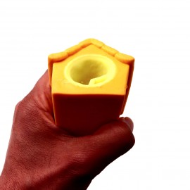 Figurina Veverita in casa galben, antistres Jucarii, pentru copii, 6 cm, galben 2