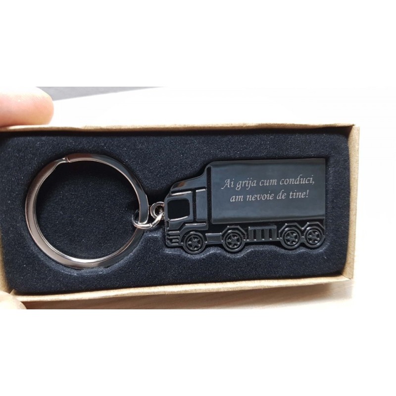           Breloc personalizat metalic in forma de TIR. camion gravat Ai grija cum conduci. am nevoide de tine
         