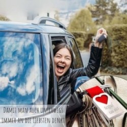 Személyre szabott fém kulcstartó piros szív formában, a te szövegedde gravírozva 2