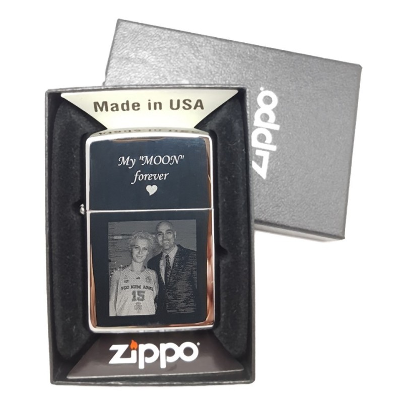            Bricheta Zippo Personalizata cu Poza si Textul Tau
         