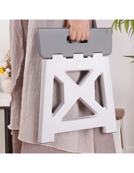 Scaun pliabil din plastic rezistent, 33 cm, compact si usor de transportat, ideal pentru casa, bucatarie sau camping