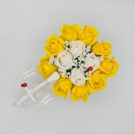 Aranjament floral trandafiri "Bicicleta cu flori zambarete", flori de sapun, galben cu alb, Dalimag, 30x17x15 cm 2